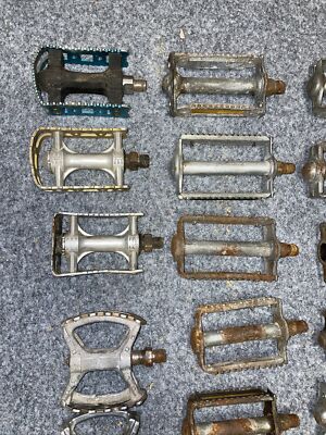 POUR RECUPERER DES PIECES vintage LOT PEDALE de vélo en METAL Fahrrad BIKE pedal