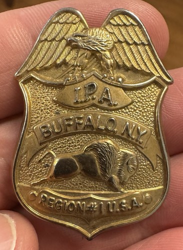 Vintage International Police Assn Buffalo NY Metal Shield 1.75"