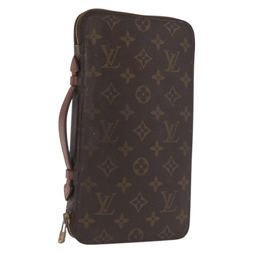 LOUIS VUITTON Monogram Poche Escapade Travel Case M60113 LV Auth 163201