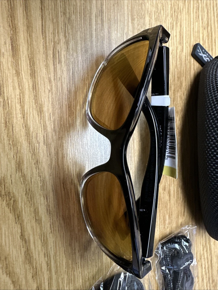 Wiley X Helix Gafas de Sol para Hombre Estuche, Correa Paño de Limpieza Sin Devoluciones Foto 3 de 4