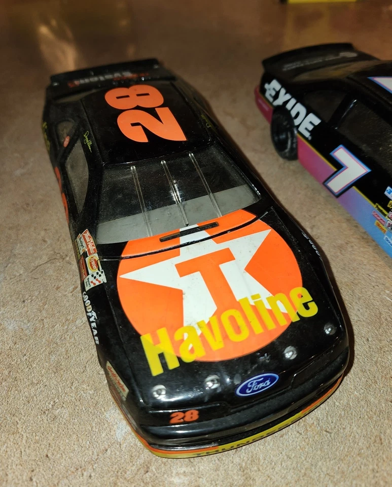 Lot Of 5 Collectible Nascar Diecast Cars - Image 3 of 4