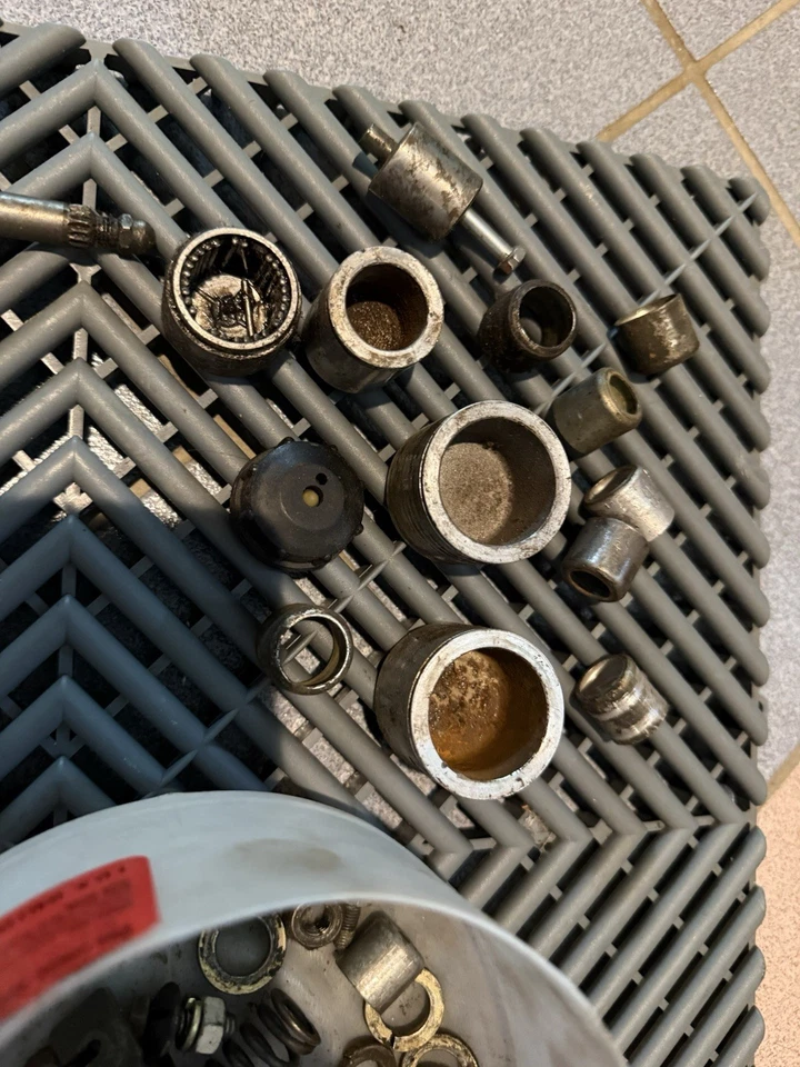 Lamborghini Miura Ferrari 250 275 Radiator Cap Reservoir Lot  - Изображение 4 из 4