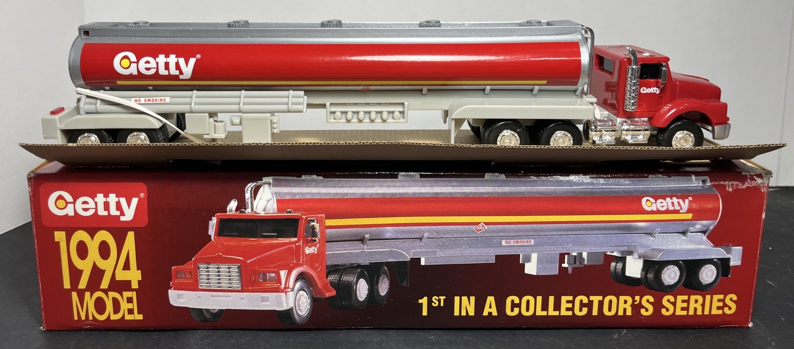 1994 Getty Toy Tanker Truck 1st In Collector's Series with Lights and Sound NIB