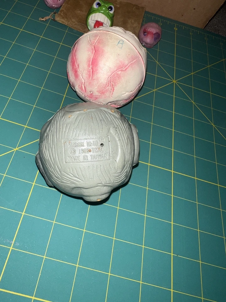 Lote de 5 bolas de cabeza retráctil TMAC originales de colección 1986 Madballs años 80 cara de calavera   Foto 3 de 4