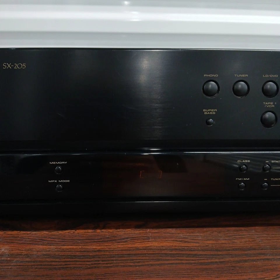 Pioneer SX-205 - Vintage 2 Channel AM FM Stereo Receiver TESTED & WORKS GREAT! - Image 3 of 4