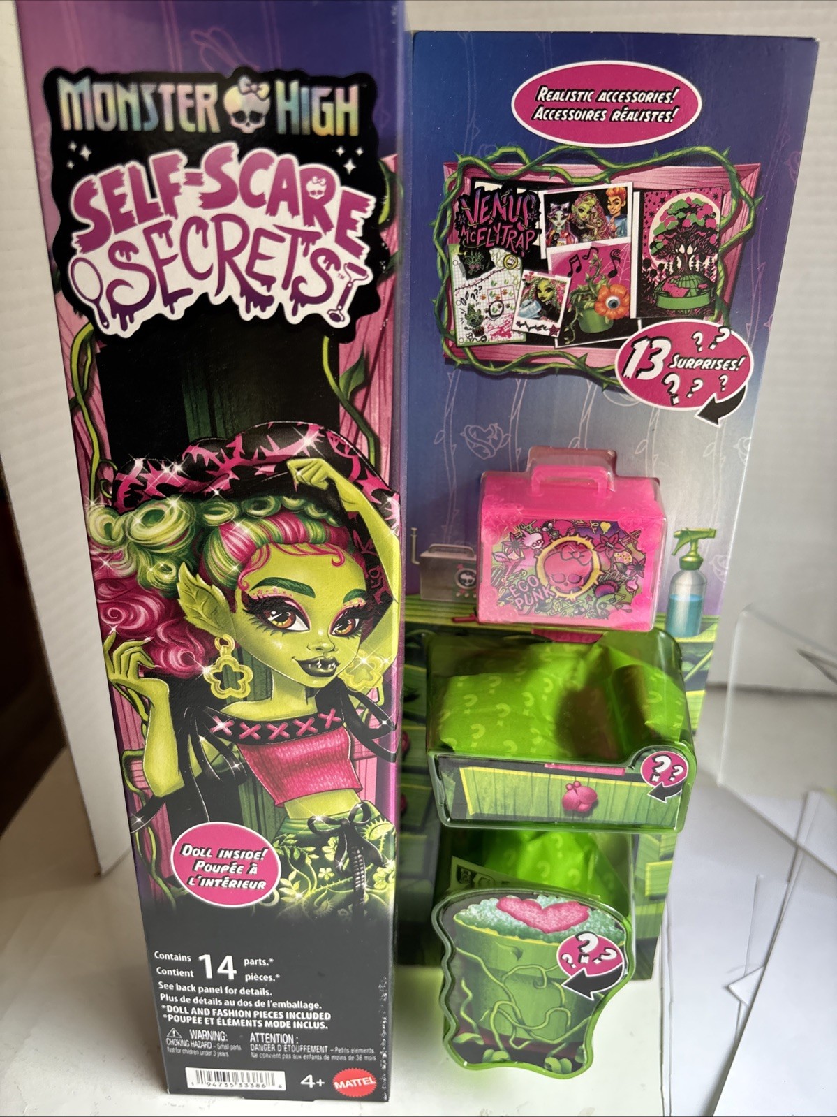Monster High Venus Mc Fly Trap Self Scare Secrets New Doll And 13 Surprises