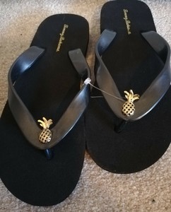 tommy bahama flip flops womens