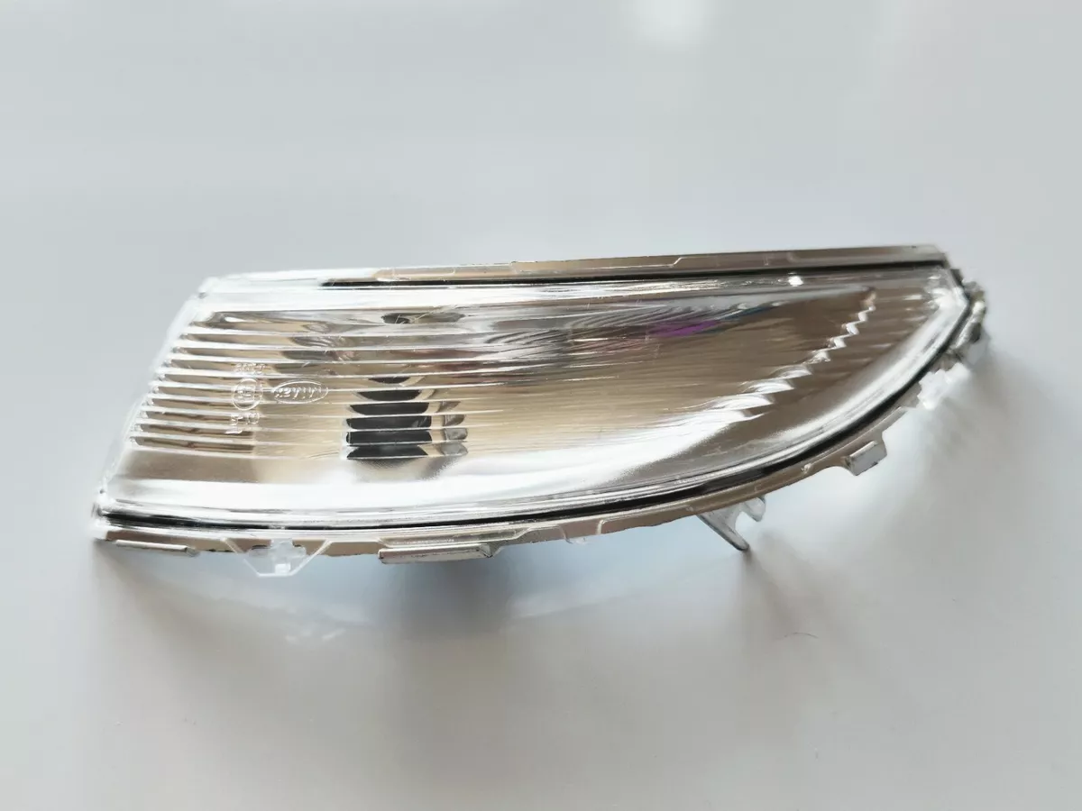 Renault clio wing mirror indicator cover deals