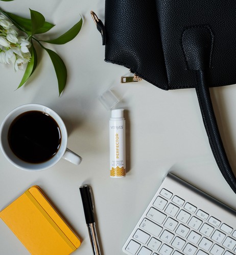 VITAYES Perfector Illuminating Eye Serum - Augen Serum and Anti-Aging Cream - 第 4/5 張圖片