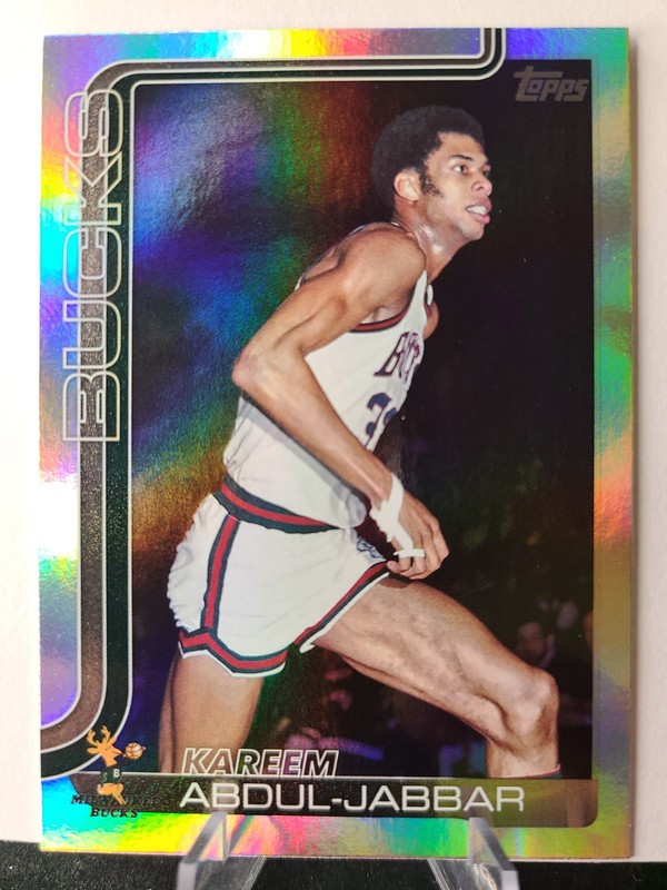 2025-26 Topps Basketball #259 Kareem Abdul-Jabbar Rainbow Foil Bucks