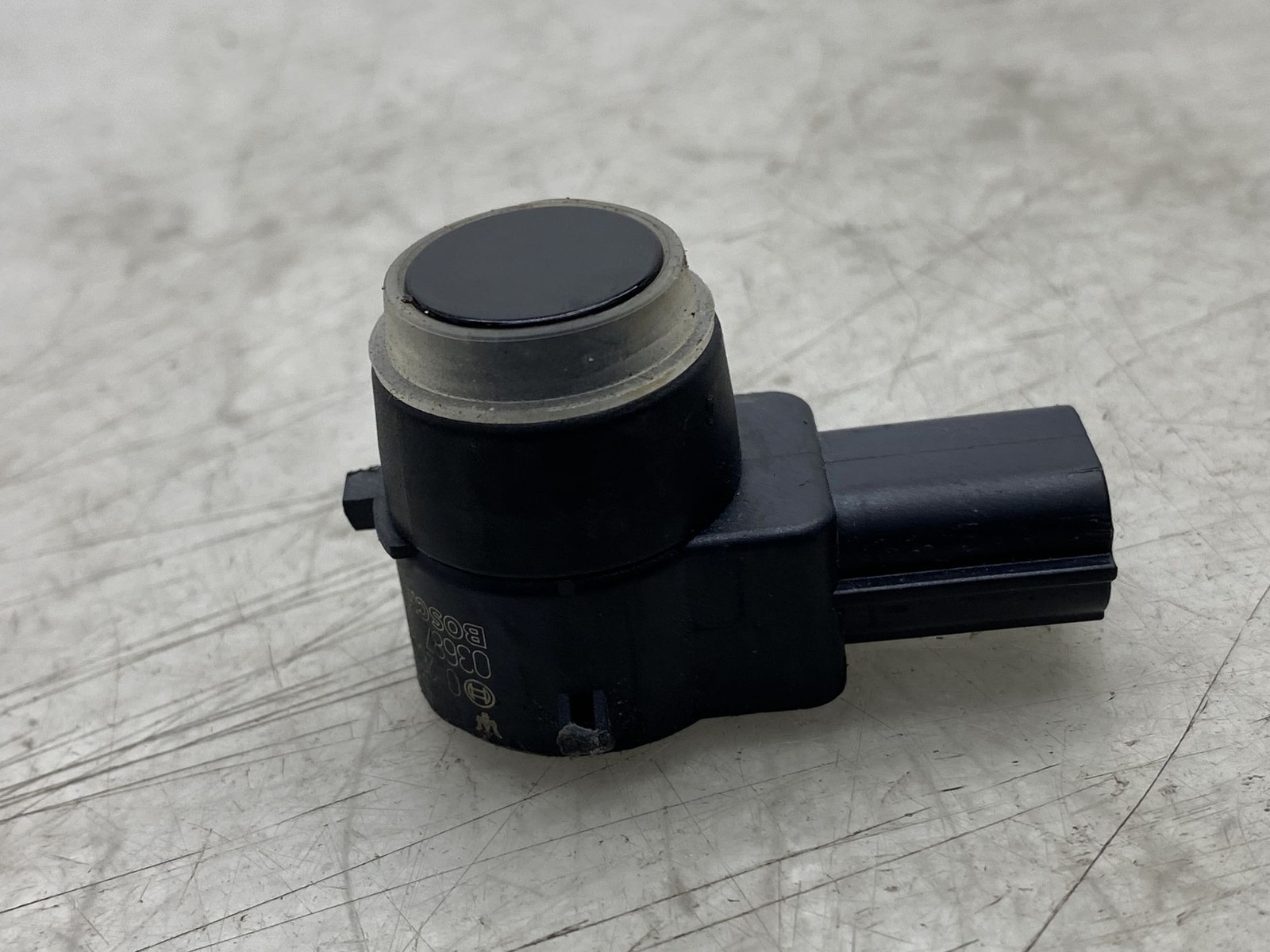 2014-2021 MASERATI LEVANTE OEM REAR BUMBER PARKING SENSOR 0263013821