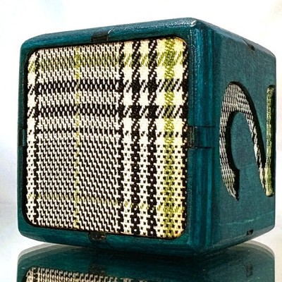 Woven Wonder TURQUOISE - Threads of Strategy - Backgammon Doubling Cube 36mm