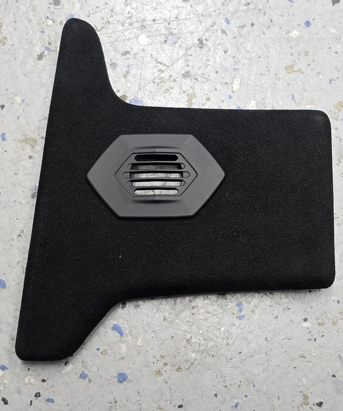LAMBORGHINI HURACAN INTERIOR  CENTRAL LOWER COVER ALCANTARA ADP 4T0857109C 44