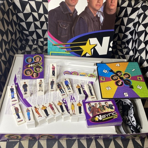 Vintage NSYNC BACKSTAGE PASS GAME Boy Band Board Game 2000 Y2k - Picture 2 of 24