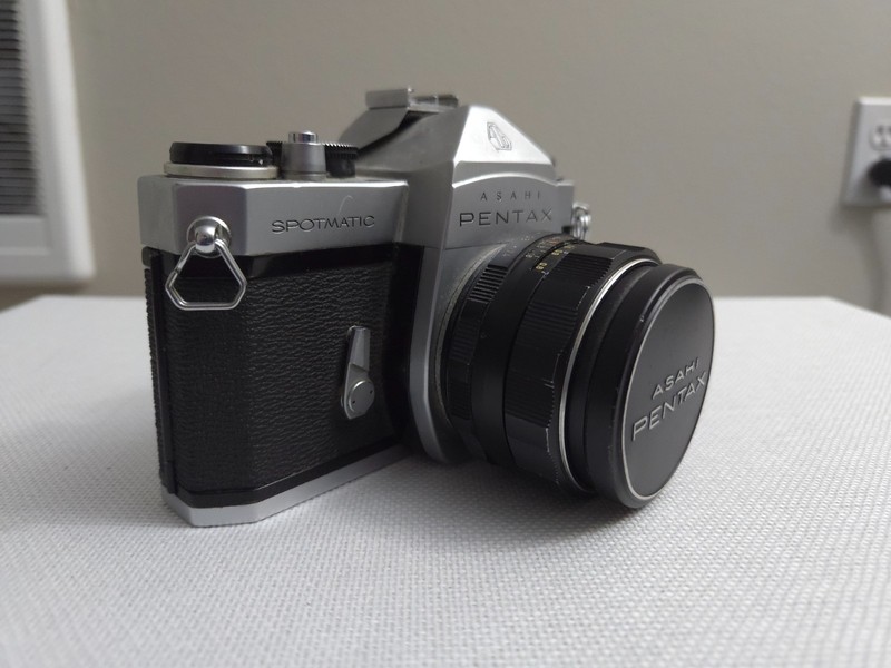 Asahi PENTAX Spotmatic SP SLR Camera, Super-Takumar 50mm f/1.4 Lens  Incl straps
