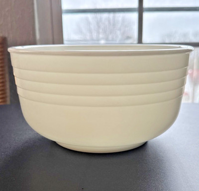 VINTAGE WHITE PYREX RIBBED MIXING BOWL #40 LARGE 9'' DIAMETER