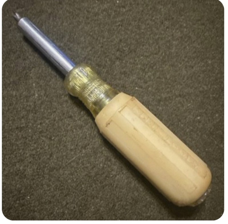 Klein Tools Glow In The Dark Hi Viz 6-1 Screwdriver RARE VINTAGE READ COME AS IS