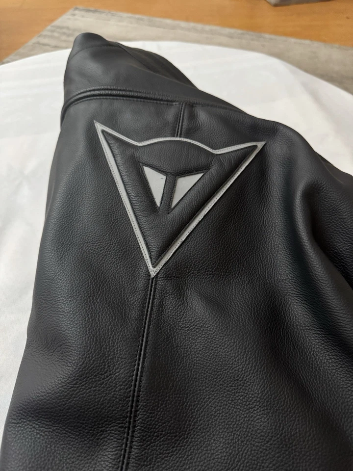 Chaqueta Dainese Para Hombre Motocicleta Moto Cuero Carreras Deportes Corredor Talla 56 Foto 4 de 4