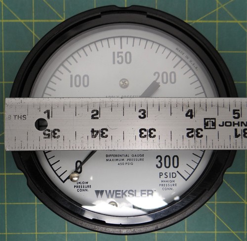 Weksler 4-1/2" Differential Pressure Gauge 0-300 PSID Rear 1/4" NPT BD14PPJ4RWXX - Picture 8 of 9