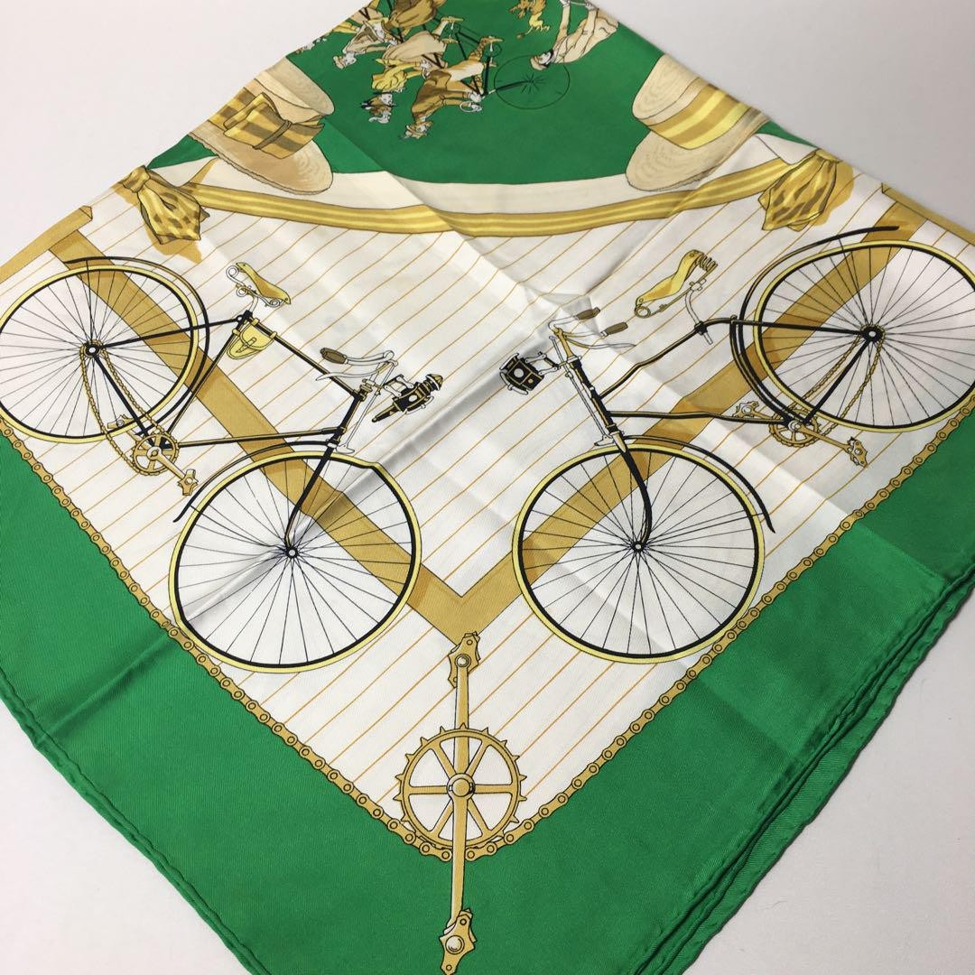 Hermes 90cm Silk Scarf in Elegant Green