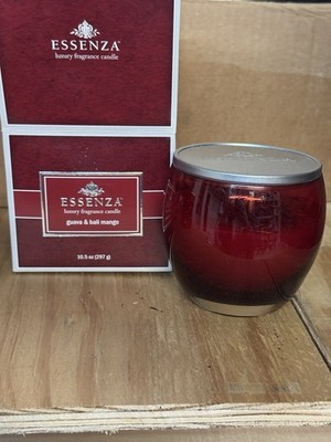 Essenza Luxury Fragrance Candle in the Guava & Bali Mango scent