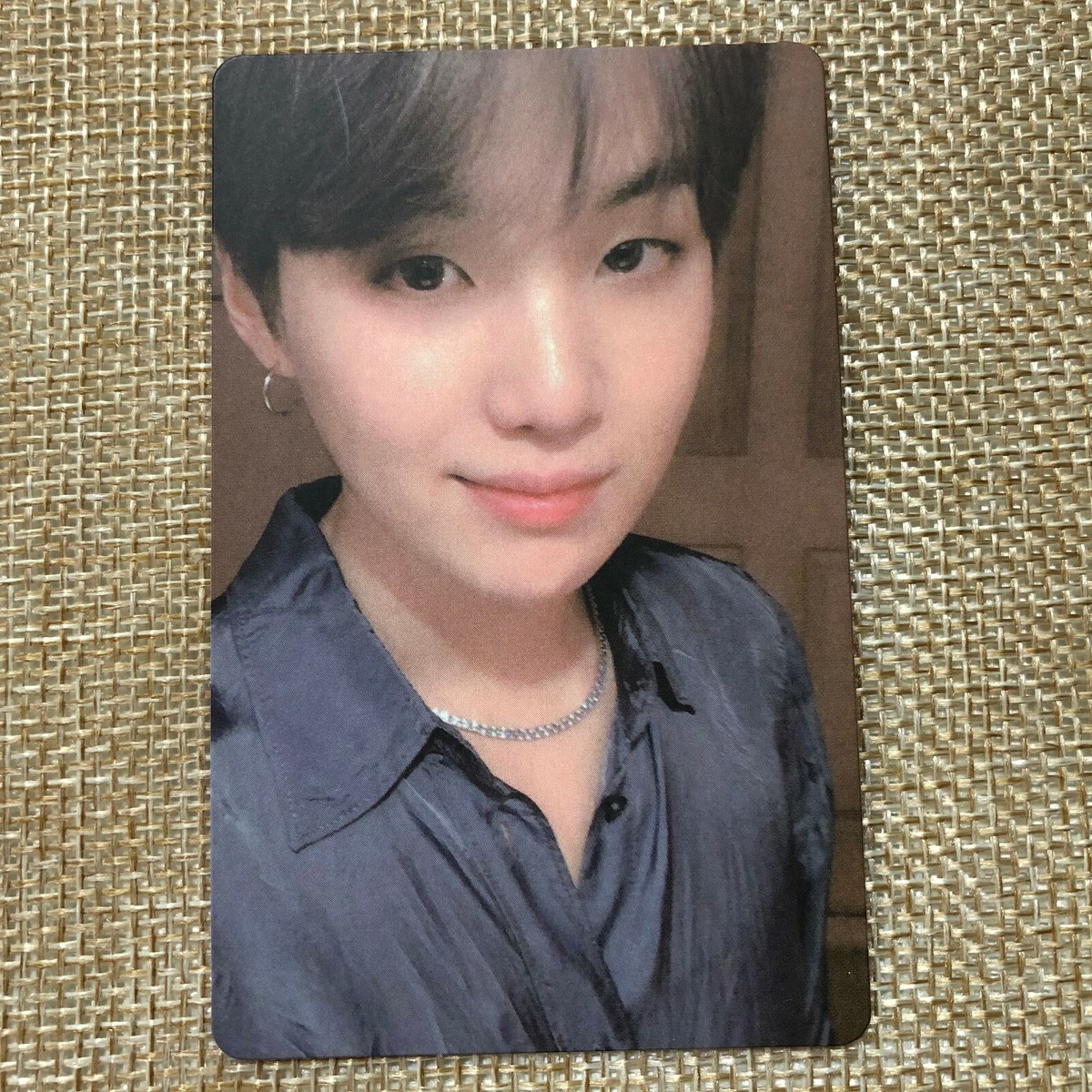 SUGA サイン入りカード MAP OF THE SOUL: PERSONA SUGA サイン入りカード MAP OF THE SOUL: PERSONA BTS SUGA Map