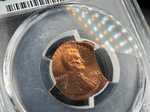 1982 D Lincoln Penny Cent, 1C, 10% off center TRIPLE clipped ERROR PCGS MS 65 RD - Picture 2 of 4