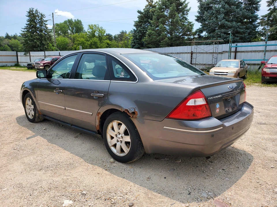 Barra/manija de agarre de techo interior trasero izquierdo (esquisto/gris) Ford Five Hundred 2005-2007 Foto 2 de 4