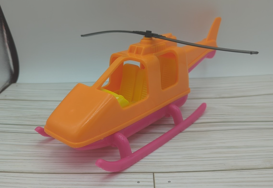 Limousine Rose Vintage American Plastic Toys – Pour Poupées 30cm – Fabriquée USA