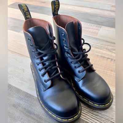 Dr. Martens 1460 Women's Original Smooth Leather Lace Up Boots - Black, Size 7