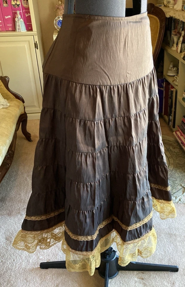 Disfraz Steampunk Victoriano-Look Upcycle Marrón Tafetán Capa Falda 10 por Drama Foto 2 de 4