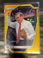 2025 Panini Prizm CASE HIT Rare GOLD SHIMMER REFRACTOR Bud Selig MLB HOF # 1/7