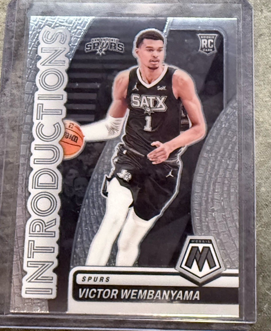 2023-24 Panini Mosaic Introductions Victor Wembanyama #8 (RC) Spurs