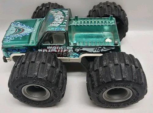 Vintage MAJORETTE Chevrolet Silverado 4X4 Monster Truck ECH 1:32 France Diecast - Picture 8 of 19