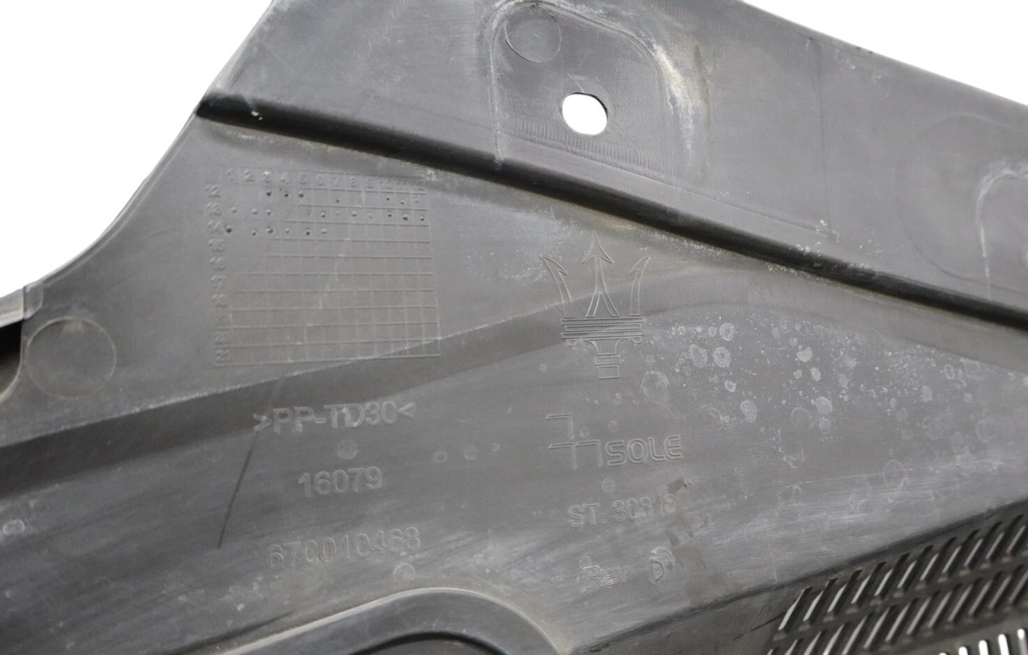 14-17 Maserati Ghibli M157 Windshield Wiper Cowl Panel Trim Cover Panel Oem