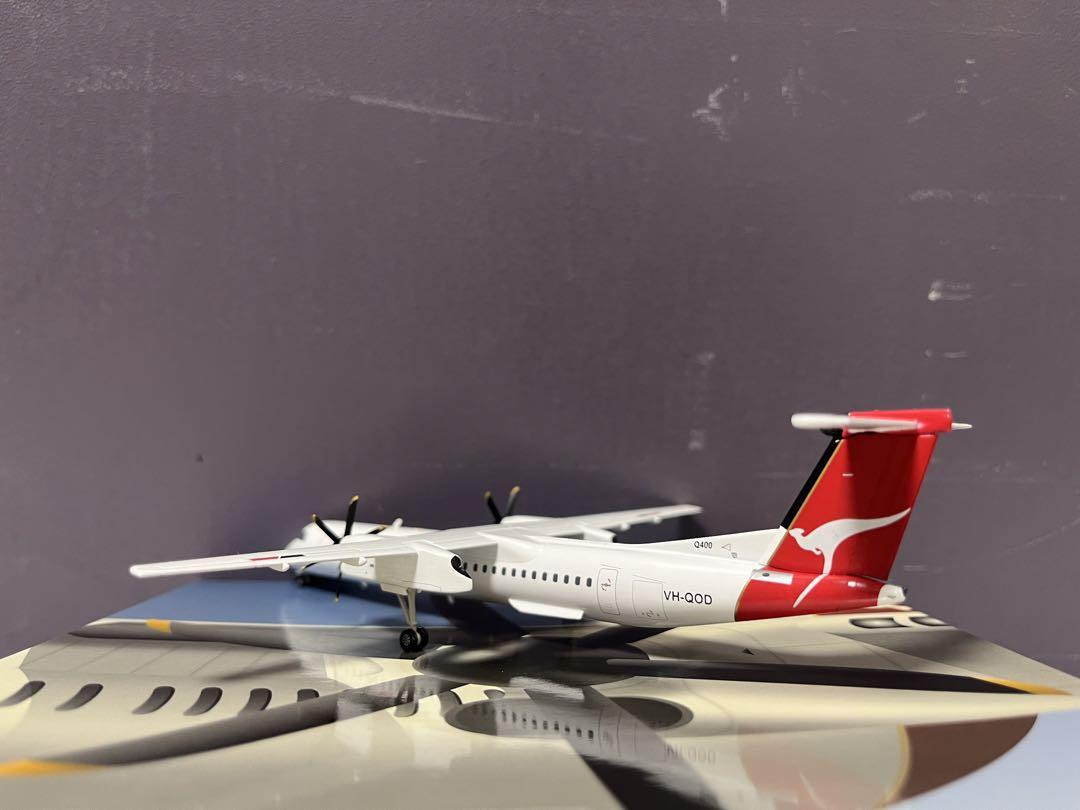 1/200 DHC Dash8-400(Q4) カンタス QANTAS 1/200 DHC Dash8-400(Q4) カンタス QANTAS 1/200 Dhc Dash8-400