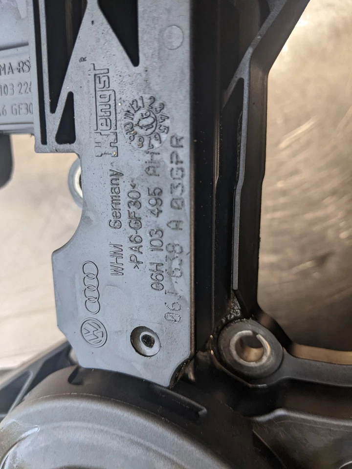 Carcasa de ventilación del cárter para 09-11 Volkswagen Tiguan 2.0 06H103226A Foto 4 de 4