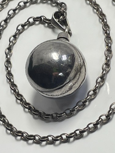 Vintage sterling silver perfume/poison bottle pendant & '925' chain necklace 25g - Picture 11 of 18