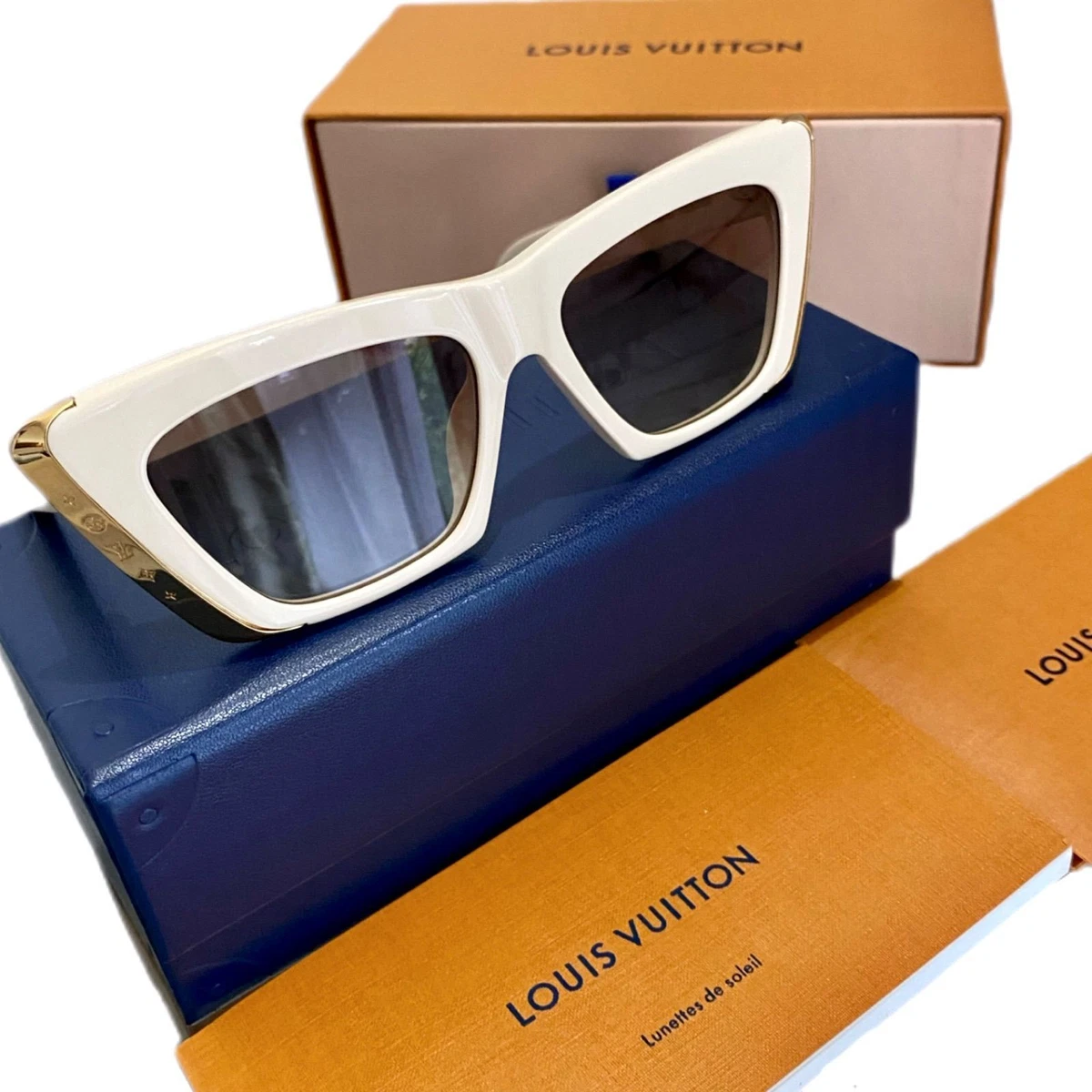 Louis Vuitton LV Moon Cat Eye Sunglasses