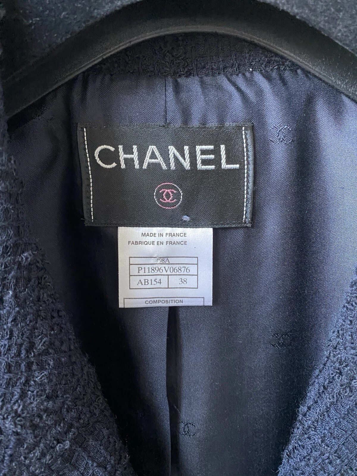 Giacca Chanel lunghezza 3 4 Navy Boucle taglia 38 mai indossata ottime condizioni