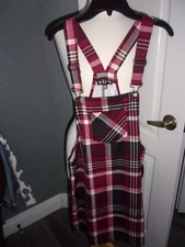 Woman's Juniors Plaid Jumper Dress Size M