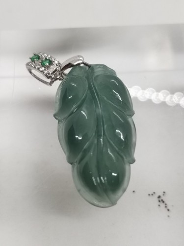 Icy Ice Green 100% Burma Jadeite Jade Leaf Pendant # Type A Jadeite # - Picture 9 of 15