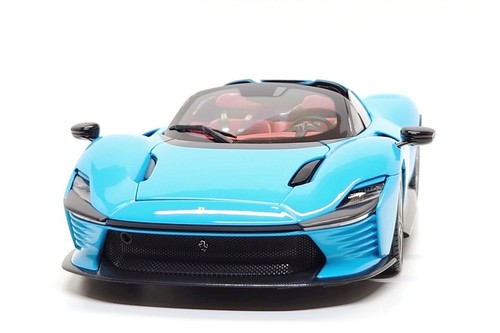 Bburago Signature 1:18 Ferrari Daytona SP3 in Blu Soltani - Picture 8 of 14