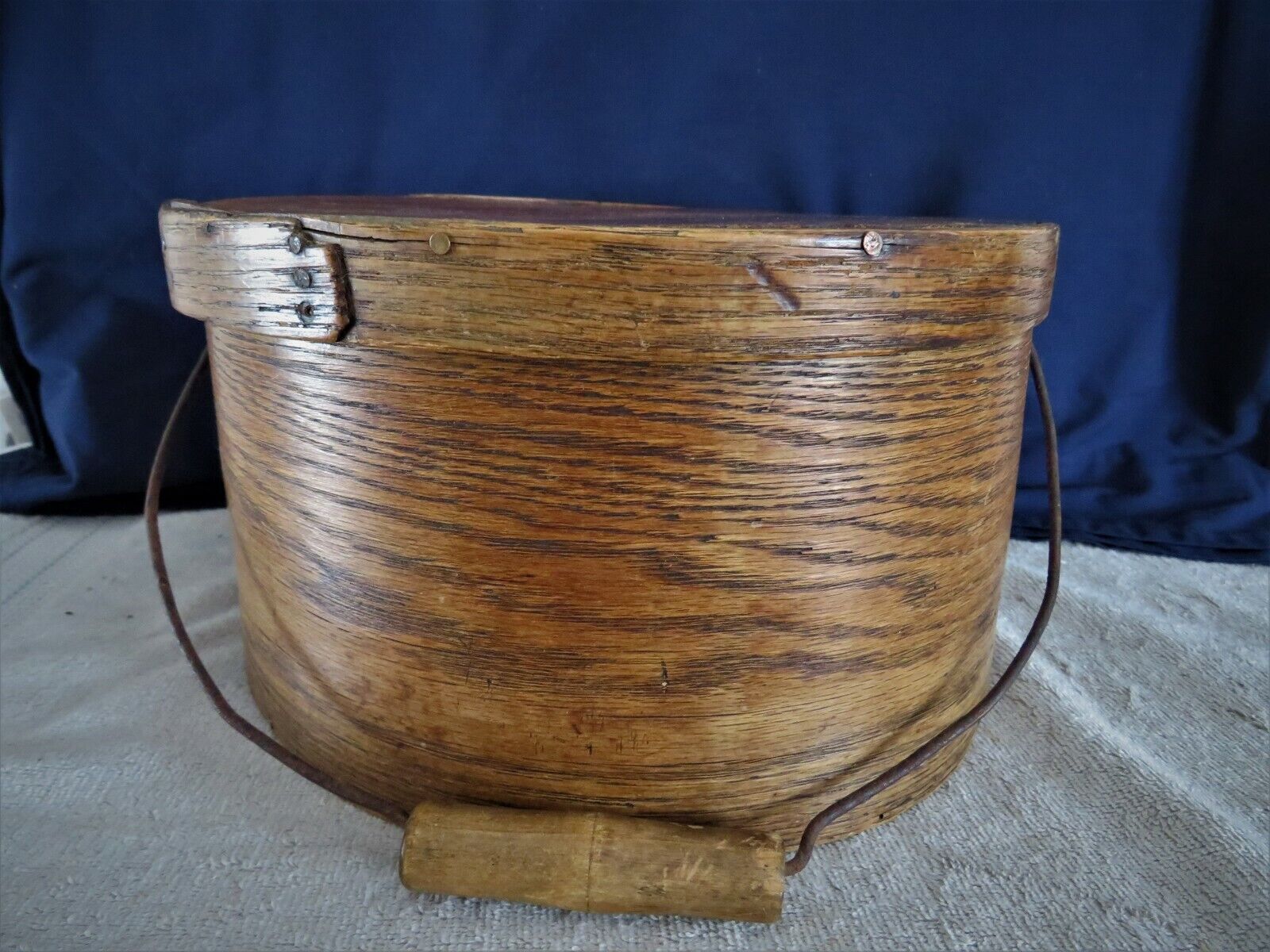 Shaker Antique Bent Wood Pantry Box W/ Bale Handle