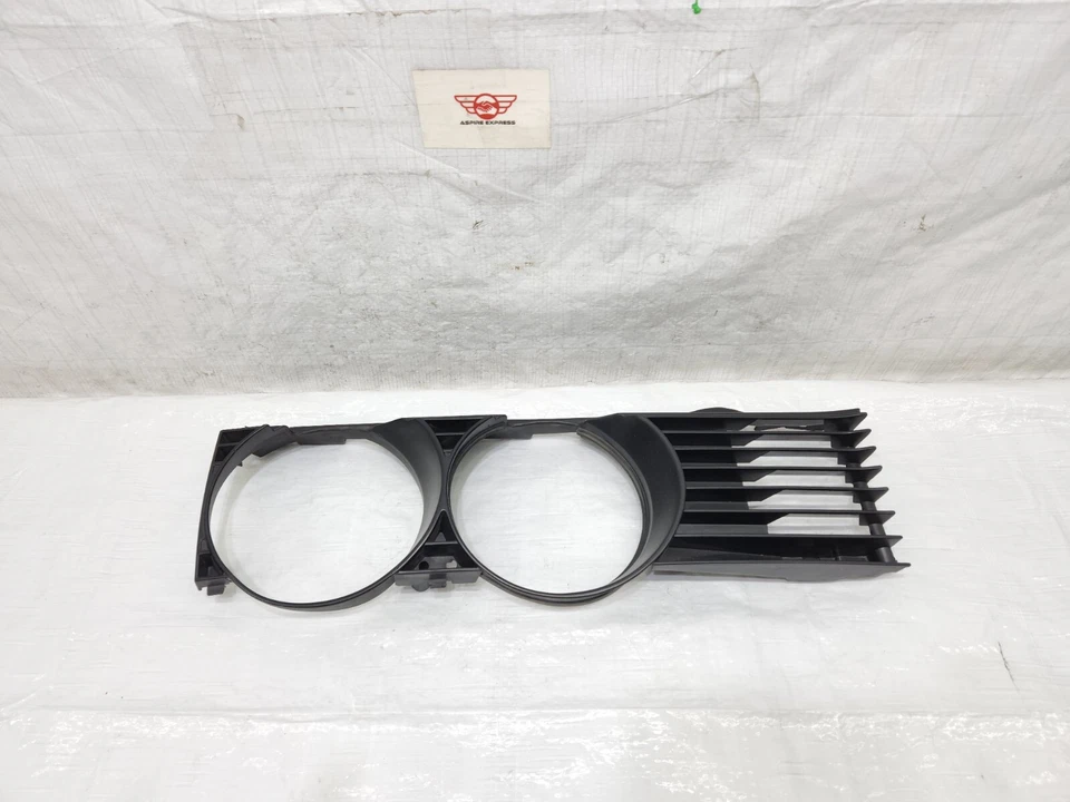 1988-1994 BMW 735i E32 farol direito grade surround fabricante de equipamento original 1 938 426 0 - Imagem 2 de 4