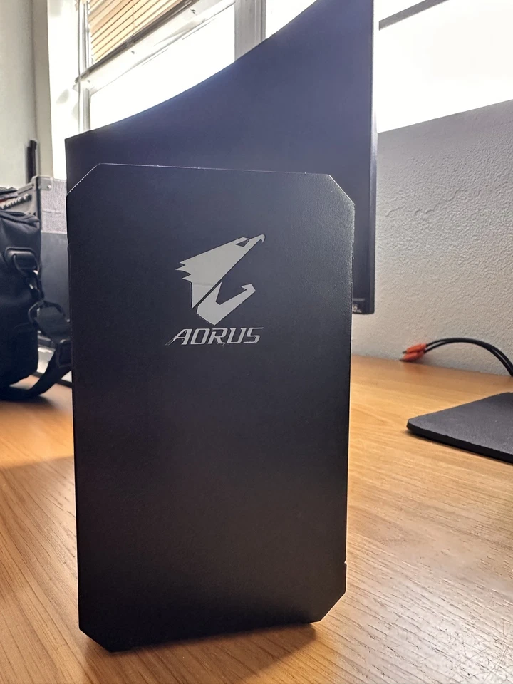 Gigabyte AORUS GTX 1070 Gaming Box With Thunderbolt 3 Cable. EGPU/External GPU - Image 4 of 4