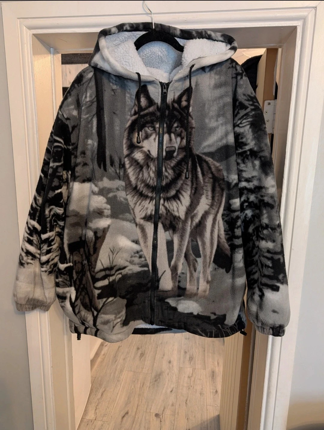 Mens Wolf Fleece Zip Hoodie Padded Warm Winter Jacket Soft Wolf Print Hooded Top
Opens in a new wind