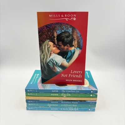 Mills & Boon Book Bundle x 7 Vintage Romance Paperbacks Love Stories M&B 1990s