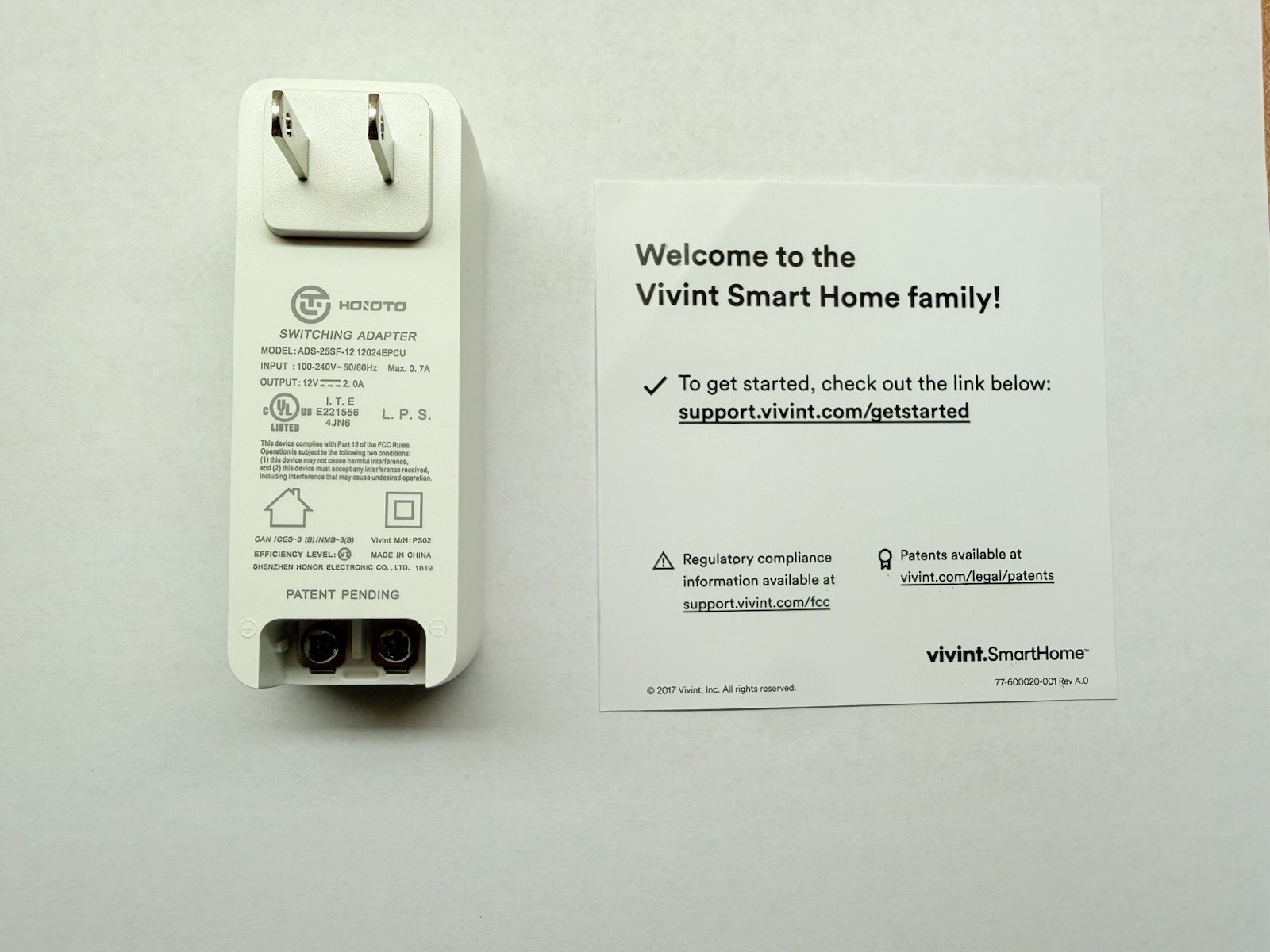 Vivint Smart Hub Control Panel VS-SH2000-C00 with Battery and Power Supply