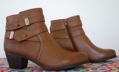 naturalizer boots on clearance